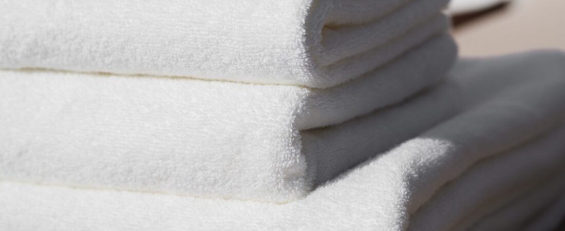 Clean Your Washing Machine: The Monthly Routine That Protects Your Clothes